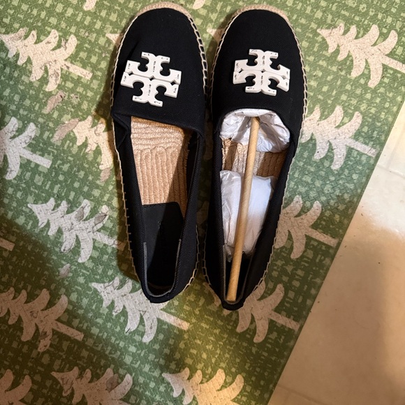 Tory Burch Black and Ivory Espadrilles - Picture 9 of 14